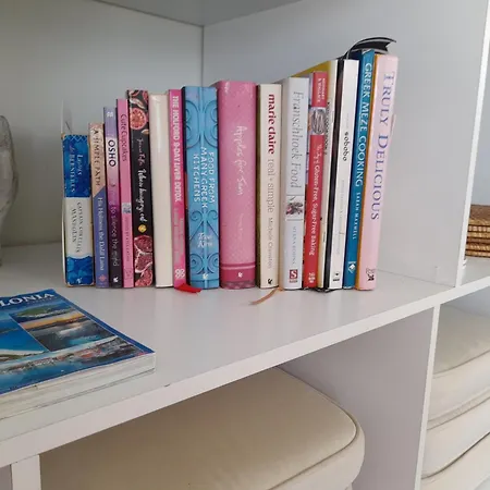 The Blue Door Tatil Evi