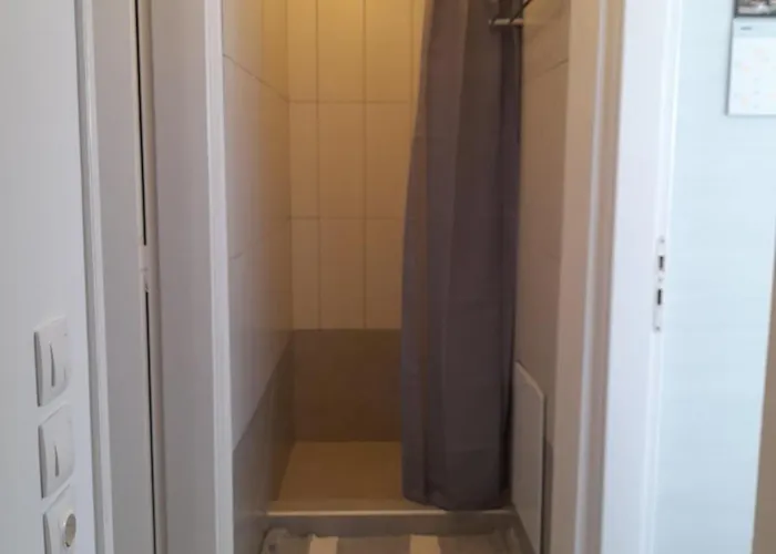 Nyaraló The Blue Door