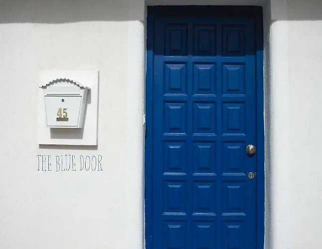 Nyaraló The Blue Door Lixúri