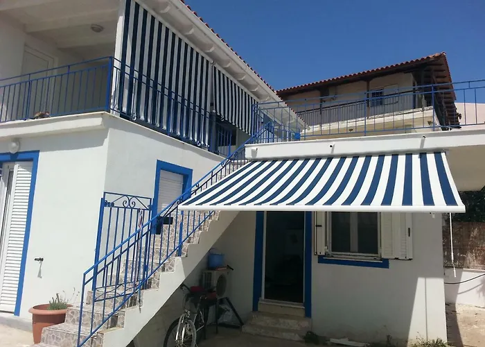 The Blue Door * Ληξούρι